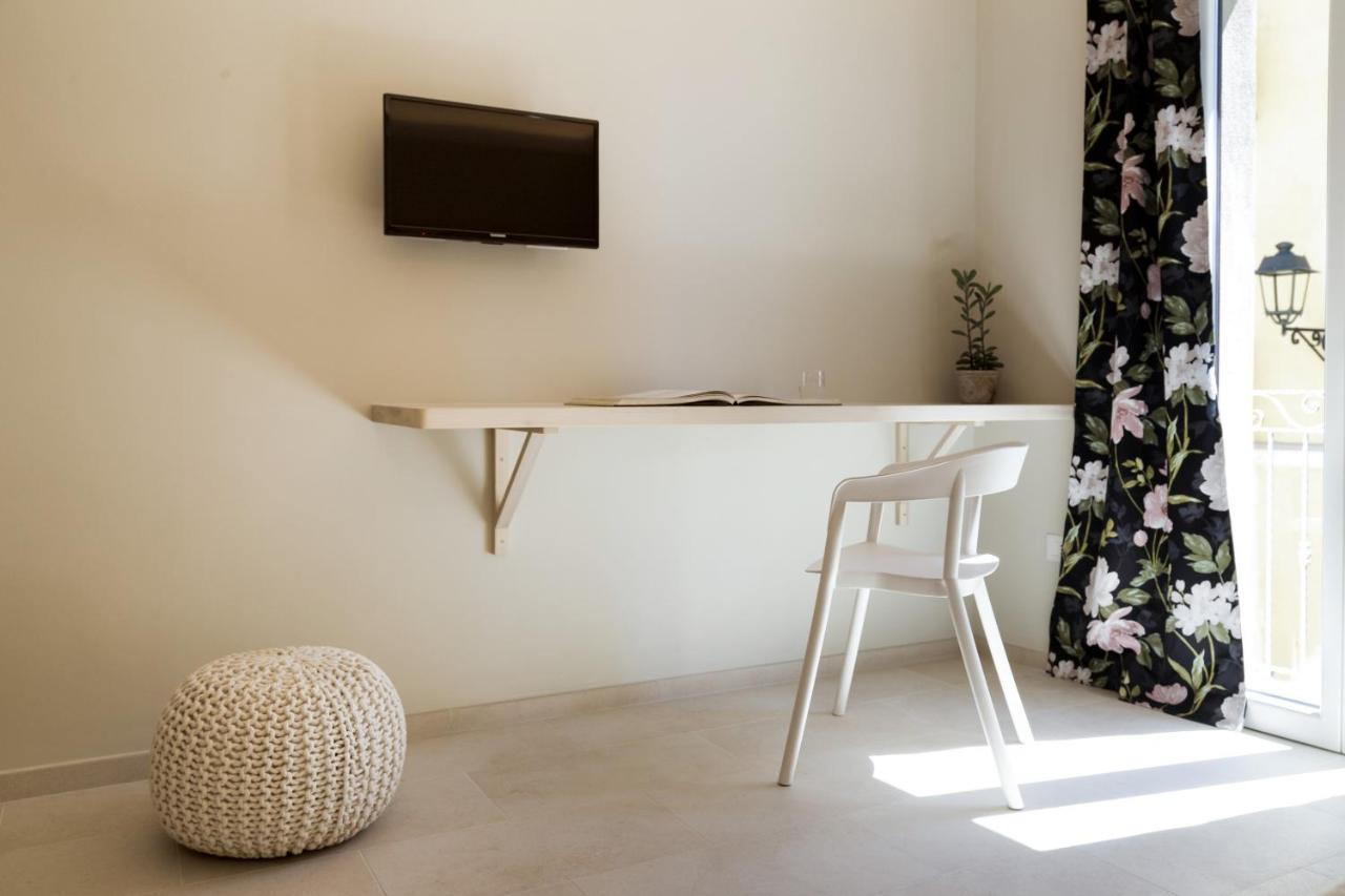 La Via Rooms And Terrace Olbia Luaran gambar